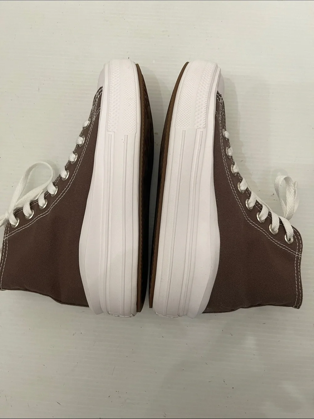 CONVERSE ALL STAR HIGH TOP SNEAKERS WOMENS SIZE 6.5